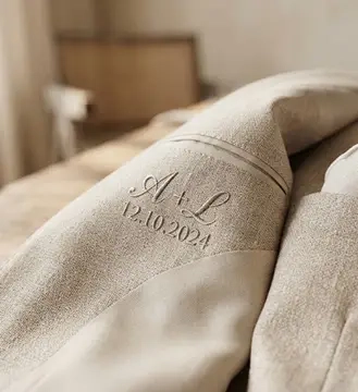 échange et conseils personnalisés autour d’un projet de broderie de mariage